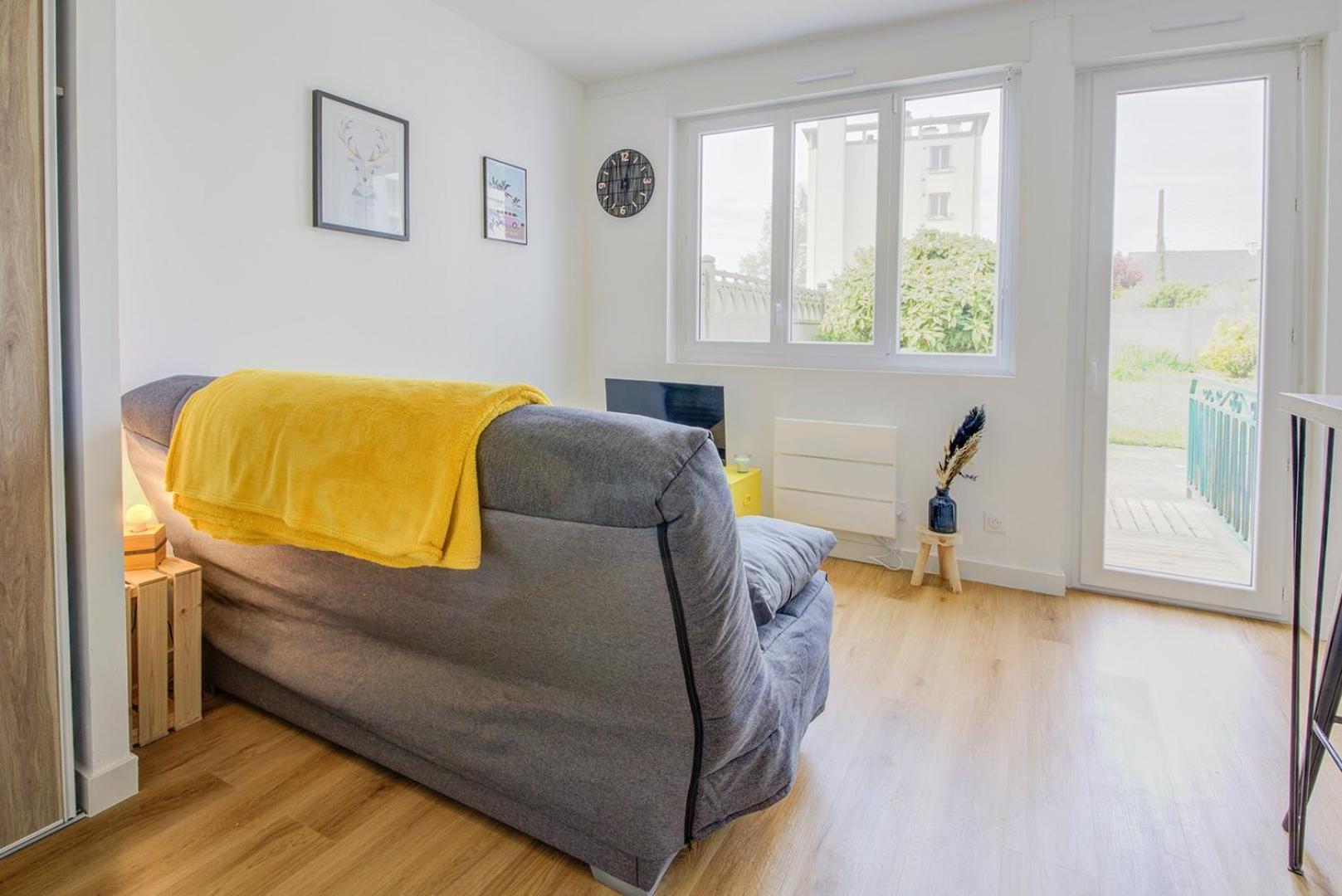 Le Yellow, Studio Renove, Tout Confort, Jardin Apartment Saint-Jacques-de-la-Lande Exterior foto